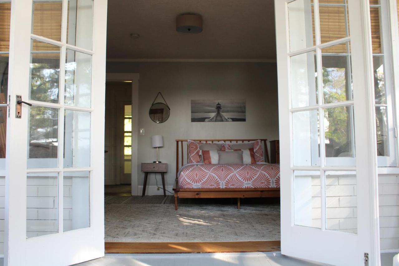 The Hillside B&B. Home W/ Breakfast Service! วิสคอนซินเดลส์ ภายนอก รูปภาพ